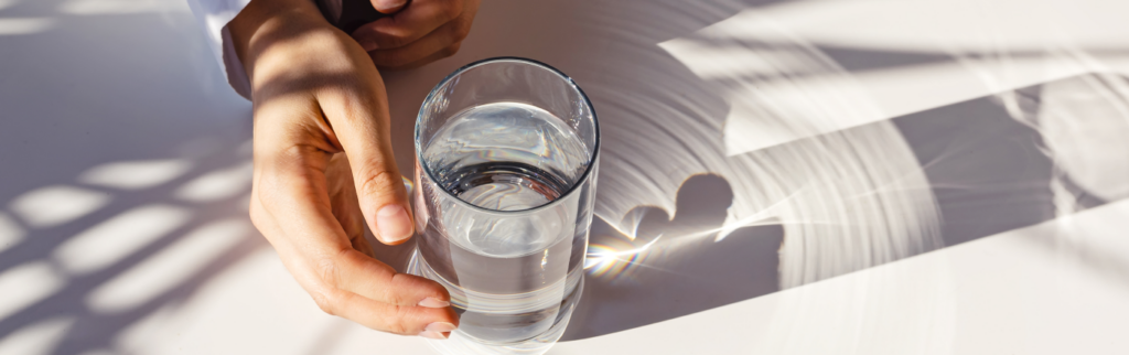 Cuánta agua beber durante el ayuno intermitente